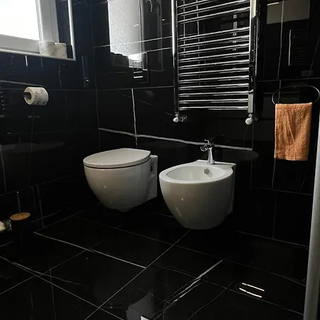 Luxury House Apartment *