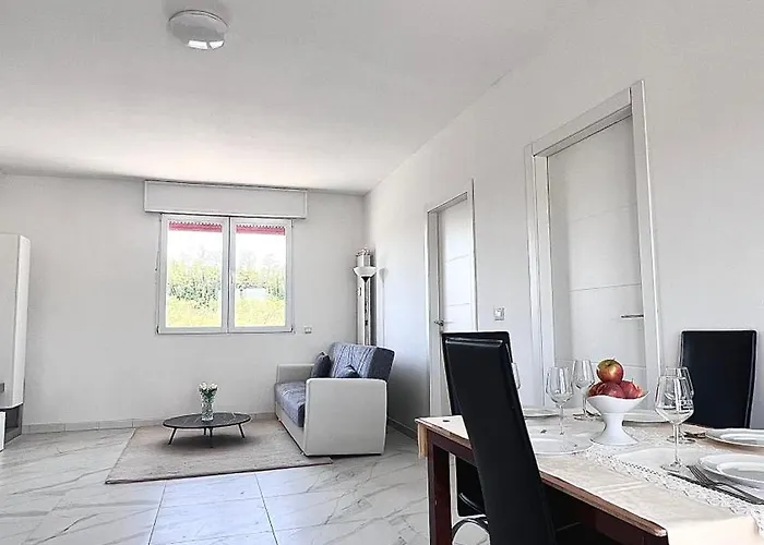 דירה Luxury House קומו